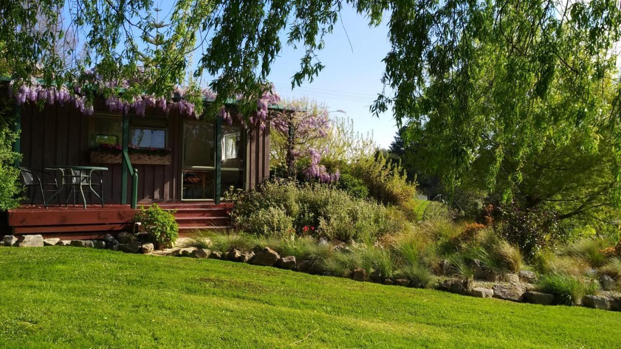 Waterwheel Cottage Upper Moutere Exterior photo