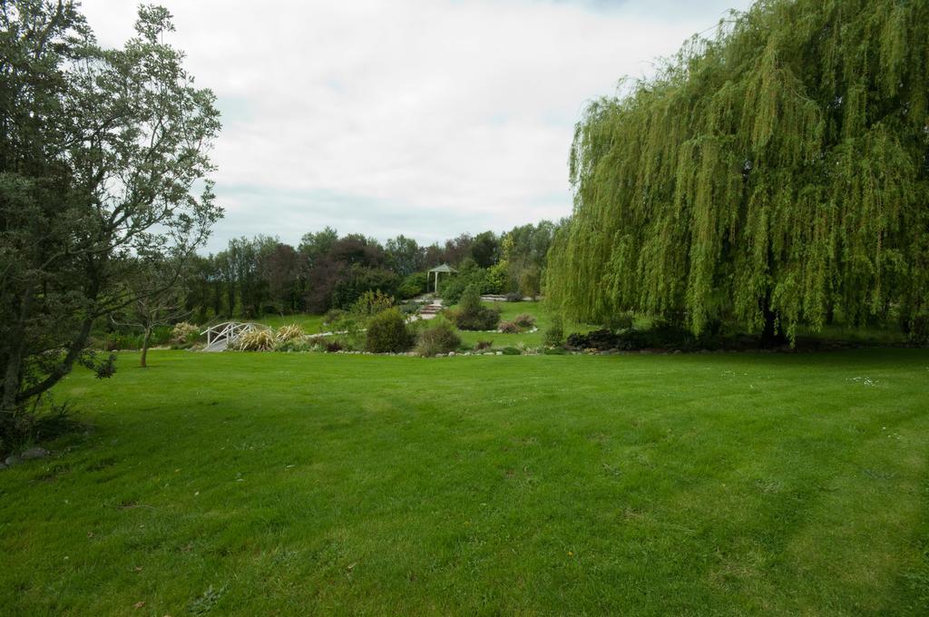 Waterwheel Cottage Upper Moutere Exterior photo