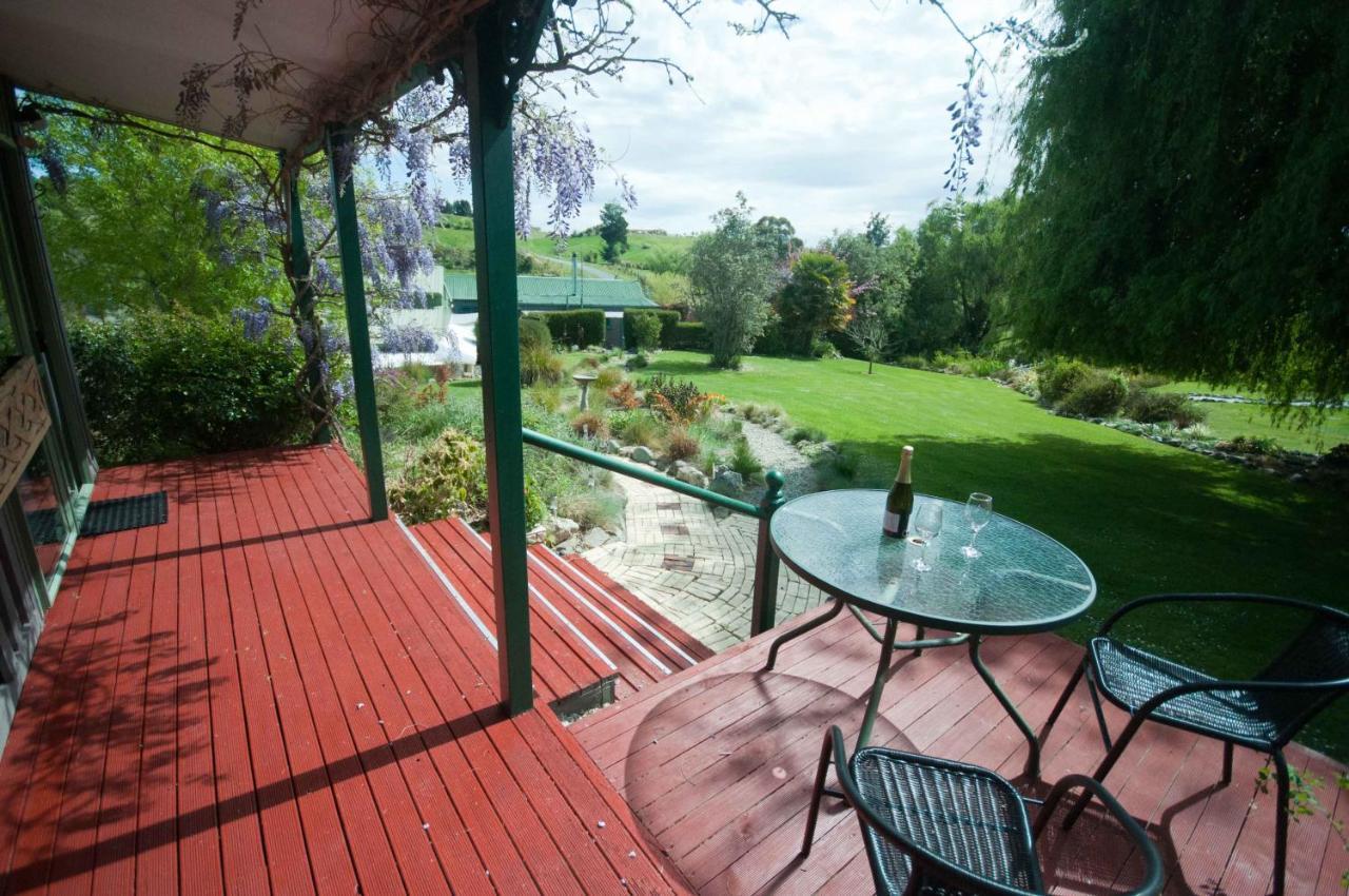 Waterwheel Cottage Upper Moutere Exterior photo